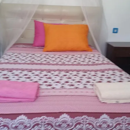 Guest house Goekmavi 2*