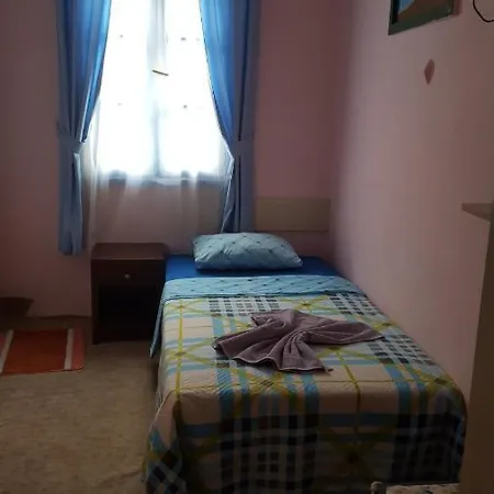 Goekmavi بودروم