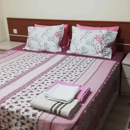 Goekmavi بودروم