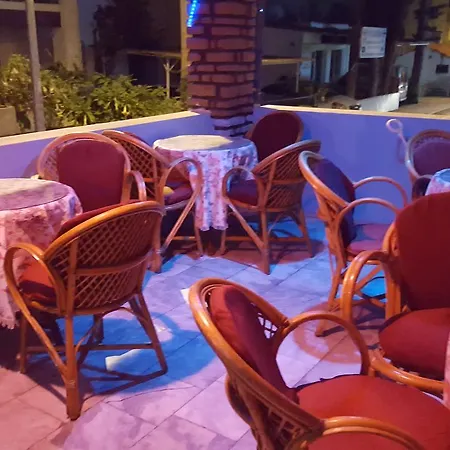 بيت ضيافة Goekmavi